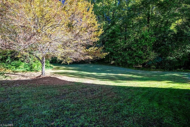 112 Havenwood Dr, Archdale, NC 27263 - view of yard with a wooded view