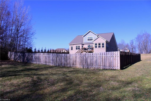 view of yard featuring fence