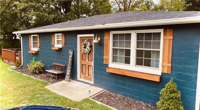 exterior space featuring a lawn