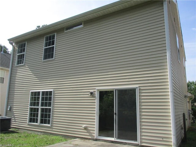 917 Avalon Acres Ct, High Point, NC 27265 - back of property with central AC