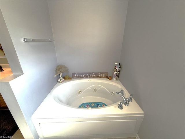 bathroom featuring a whirlpool tub