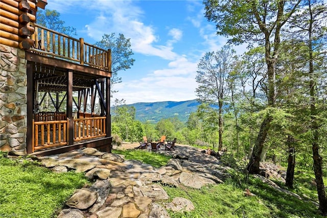 324 Sugar View Trl, Banner Elk, NC 28604 - view of yard featuring a deck with mountain view