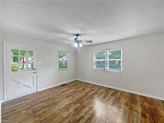 310 Cole St, Thomasville, NC 27360 - empty room with wood finished floors, a textured ceiling, and ceiling fan