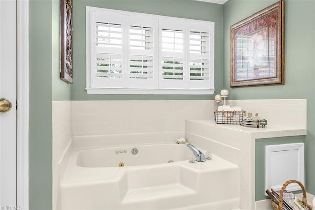 149 Warwicke Pl, Bermuda Run, NC 27006 - bathroom featuring a tub with jets