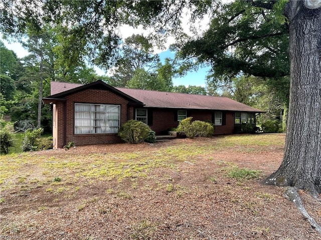 1706 Windsor Dr, High Point, NC 27262 - ranch-style home with brick siding