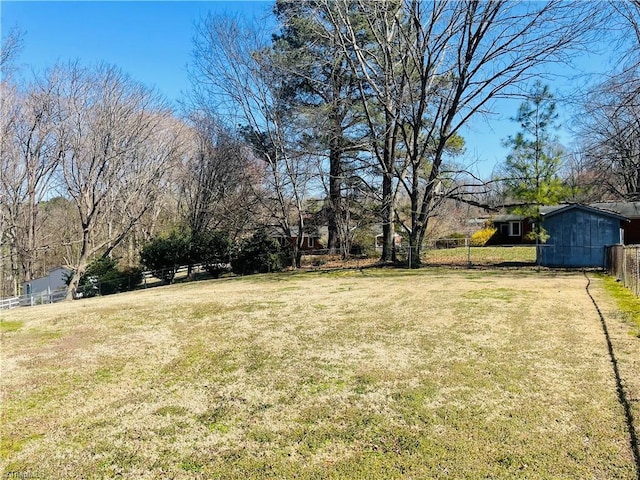 view of yard featuring fence