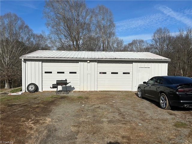 view of detached garage