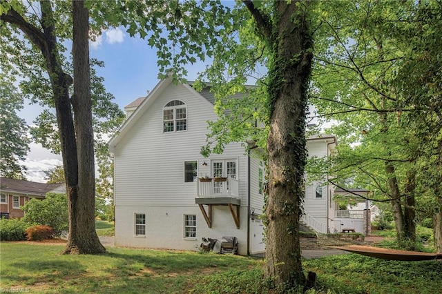 3054 Country Club Rd, Winston-Salem, NC 27104 - back of house featuring a yard