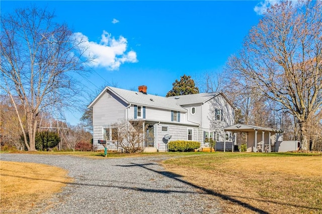 view of front of property with a front yard