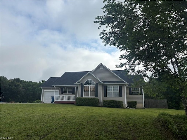 139 Elmwood St, Mocksville, NC 27028 - ranch-style home with an attached garage