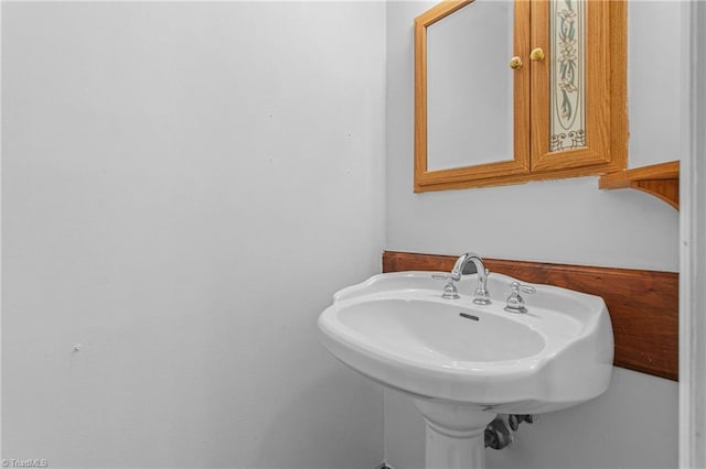 bathroom with sink