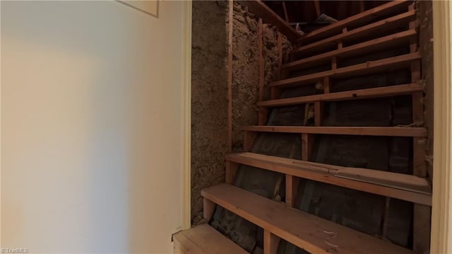 3128 Burke Mill Ct, Winston-Salem, NC 27103 - view of stairs
