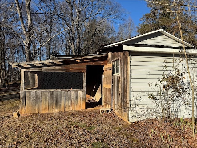 view of outbuilding