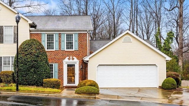 view of front of property featuring a garage