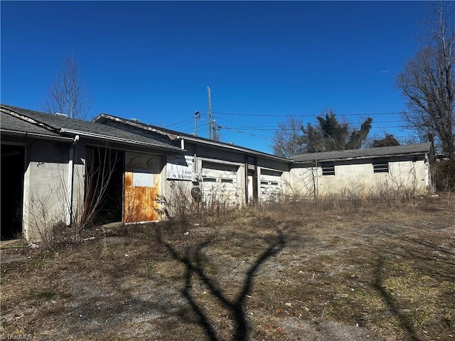 view of side of property