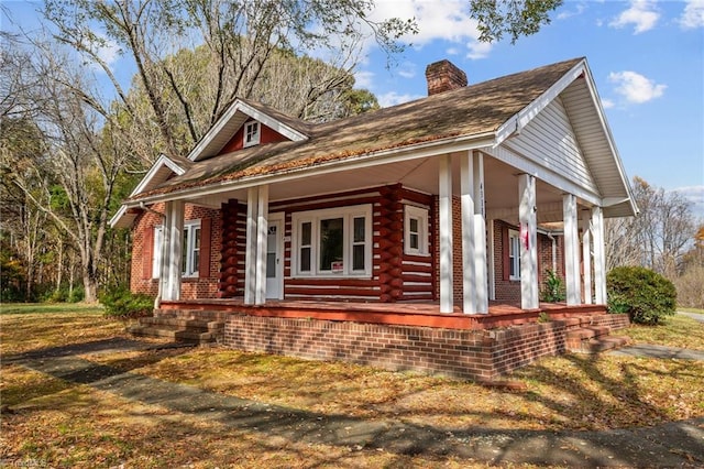 view of front of property with a porch