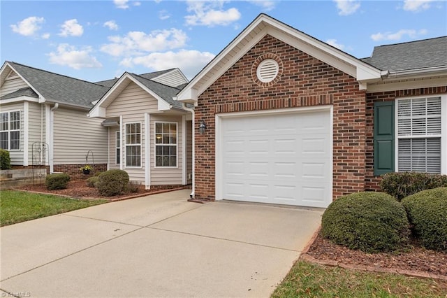 view of front facade with a garage