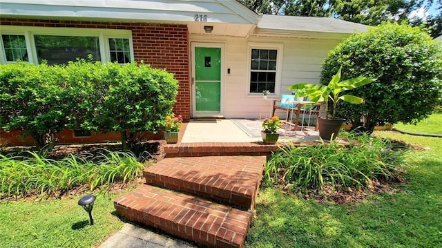 view of property entrance