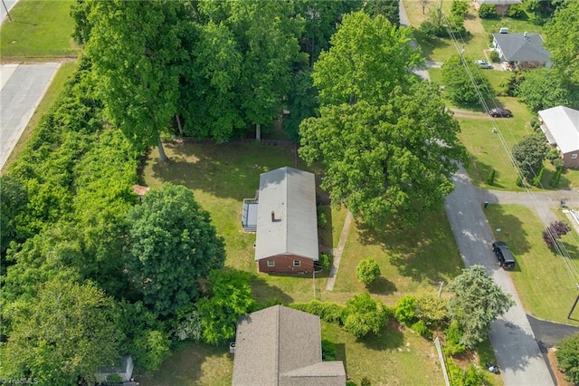 212 Lakeview Dr E, Thomasville, NC 27360 - aerial view