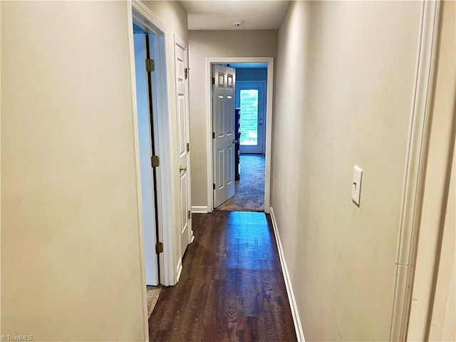 940 Huntington Run Ln, Kernersville, NC 27284 - corridor featuring baseboards and dark wood finished floors