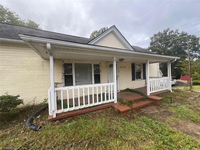 view of front of property with a porch