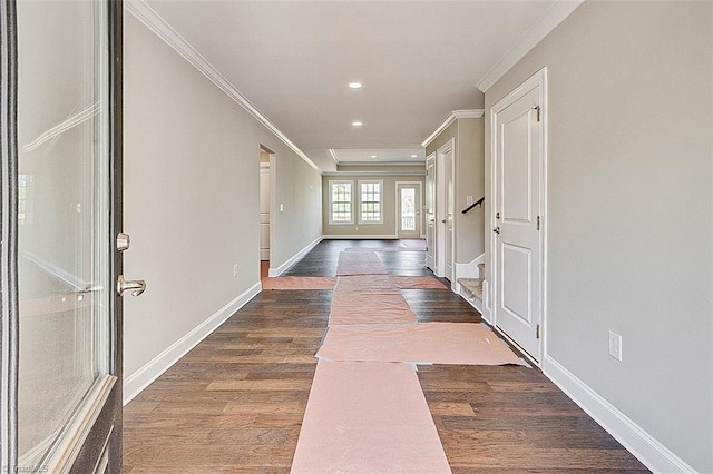 entrance foyer with recessed lighting, baseboards, ornamental molding, and dark wood-style flooring