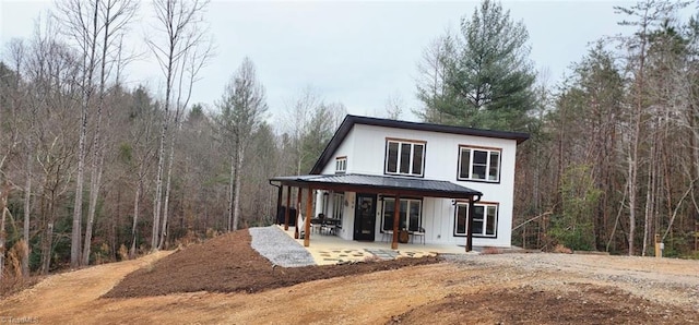 view of front of home featuring a porch