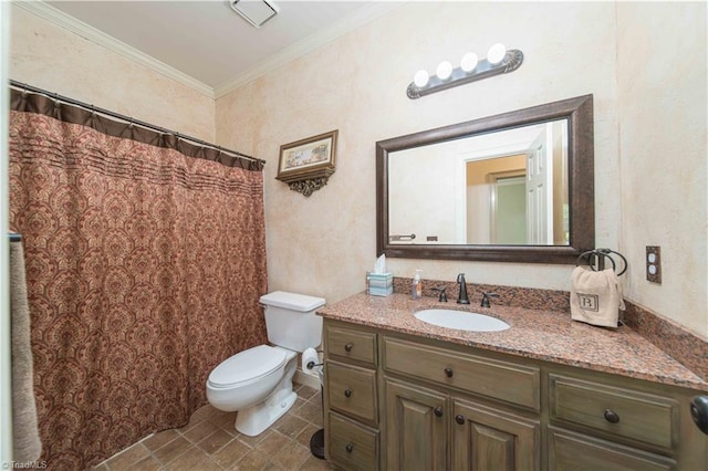 bathroom with a shower with curtain, vanity, ornamental molding, and toilet