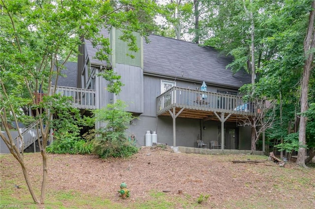 1920 Chateau Rdg, Winston-Salem, NC 27103 - back of property with roof with shingles and a wooden deck