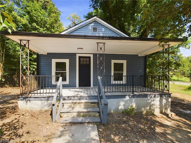 bungalow featuring a porch