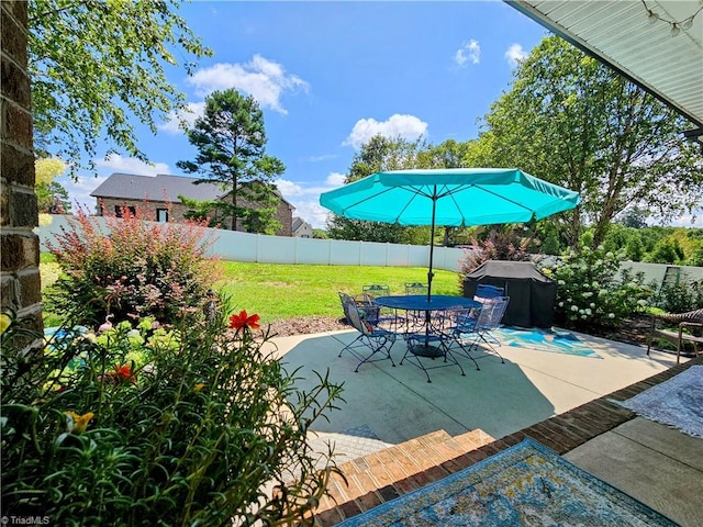 view of patio / terrace with a grill