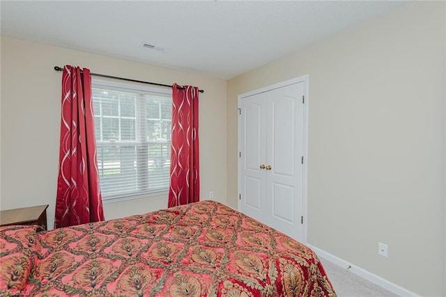 101 Kingston Ln, Graham, NC 27253 - carpeted bedroom with baseboards