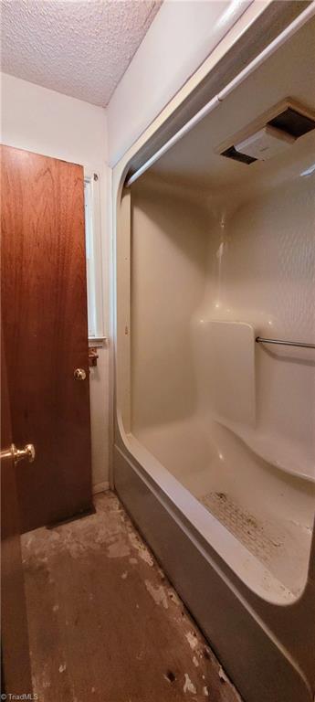 305 Corliss St, Greensboro, NC 27406 - bathroom with a textured ceiling