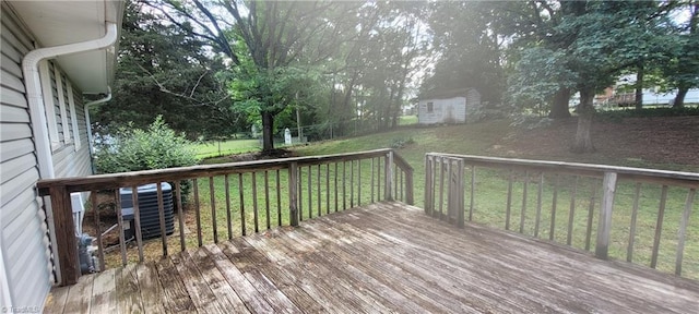 305 Corliss St, Greensboro, NC 27406 - wooden terrace with a lawn and central AC
