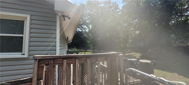 305 Corliss St, Greensboro, NC 27406 - view of deck