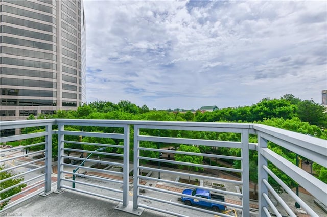 201 N Elm St Unit 310, Greensboro, NC 27401 - view of balcony