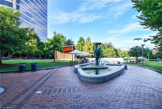 201 N Elm St Unit 310, Greensboro, NC 27401 - view of home's community featuring a lawn