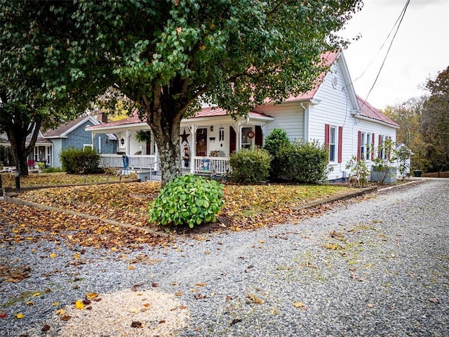 view of front of house with covered porch