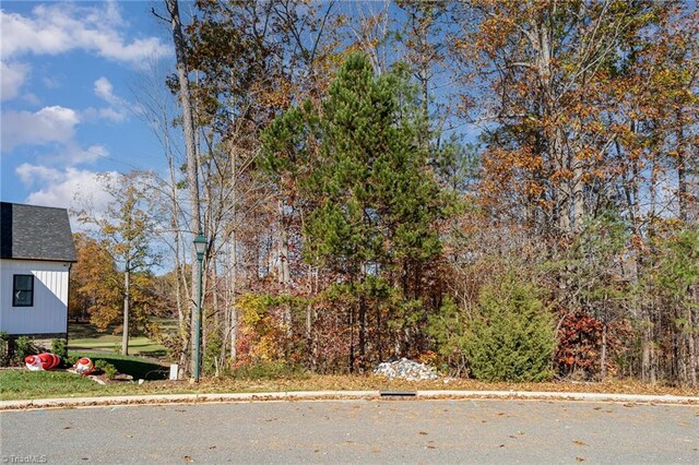 001 High Meadow Dr, Asheboro, NC 27205