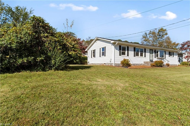 view of front of house with a front yard