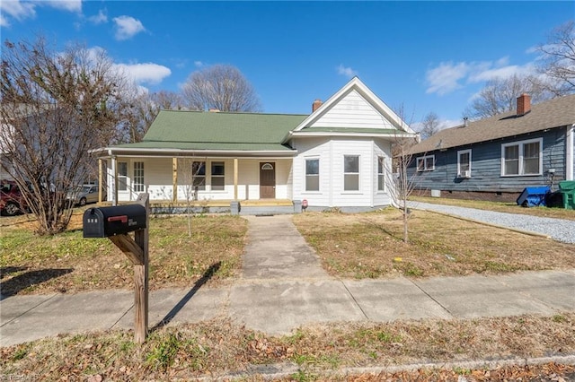 view of front facade with covered porch