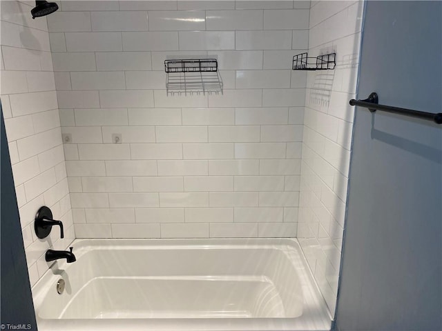 full bath with shower / bathing tub combination