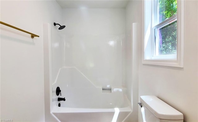 1628 Eagle Crest Dr, Pfafftown, NC 27040 - full bath featuring toilet and bathing tub / shower combination