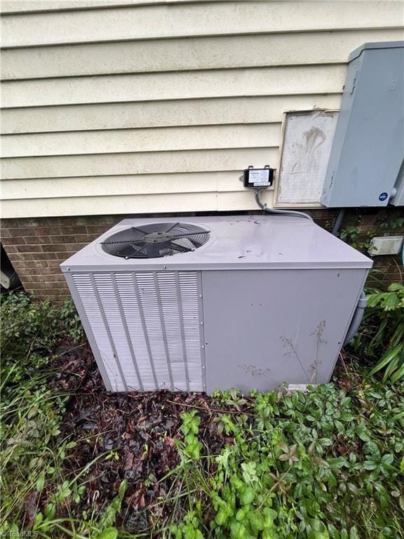 3603 Castleton Rd, Greensboro, NC 27406 - exterior view of cooling unit