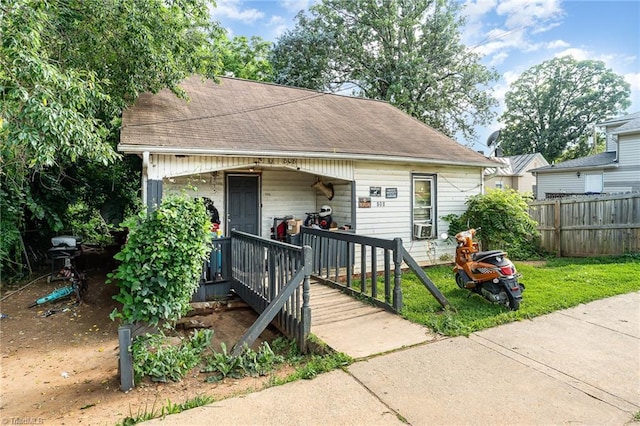 808 Devonshire St, Winston-Salem, NC 27107 - view of front of home with covered porch and roof with shingles