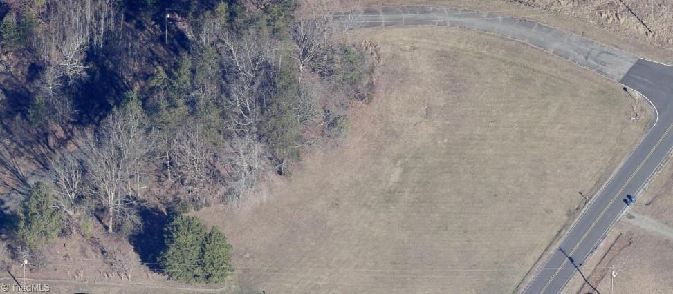 512 S Bunker Hill Rd, Colfax, NC 27235