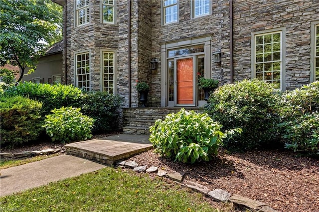 1420 Thornhill Ln, Winston-Salem, NC 27106 - entrance to property featuring stone siding