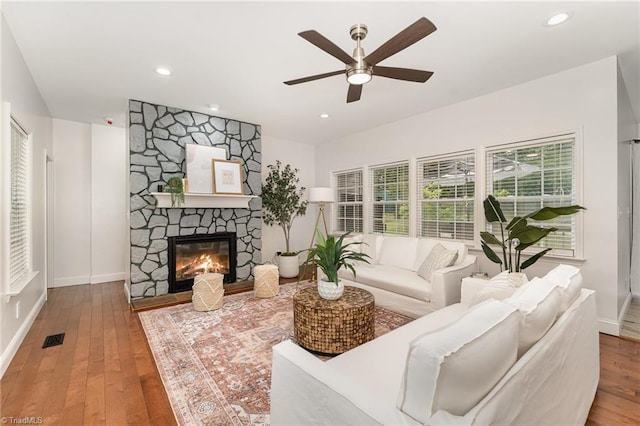 4636 Shattalon Cir, Winston-Salem, NC 27106 - living area featuring a ceiling fan, baseboards, wood finished floors, a fireplace, and recessed lighting