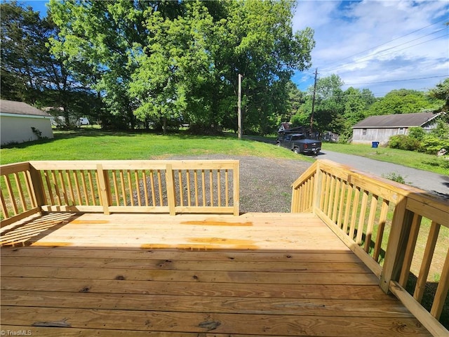 402 High Point St, Randleman, NC 27317 - deck with a lawn