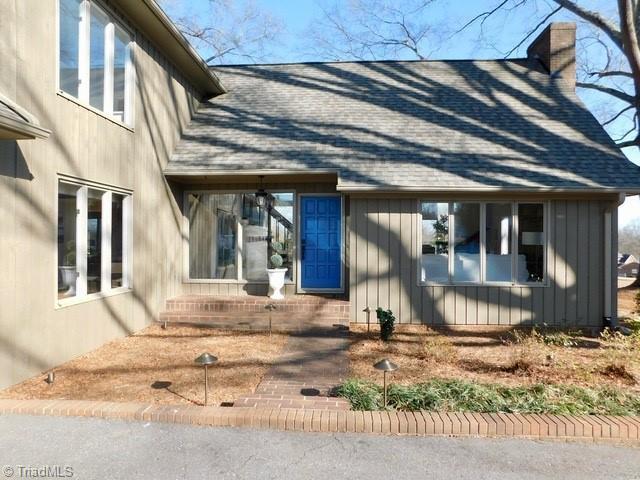 view of front of house